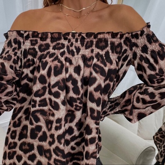 Boho leopard print off shoulder high low blouse - Picture 3 of 8
